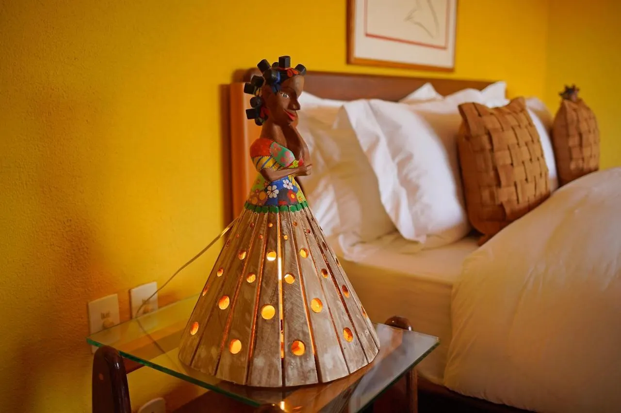 Cliffside Luxury Inn Hotel