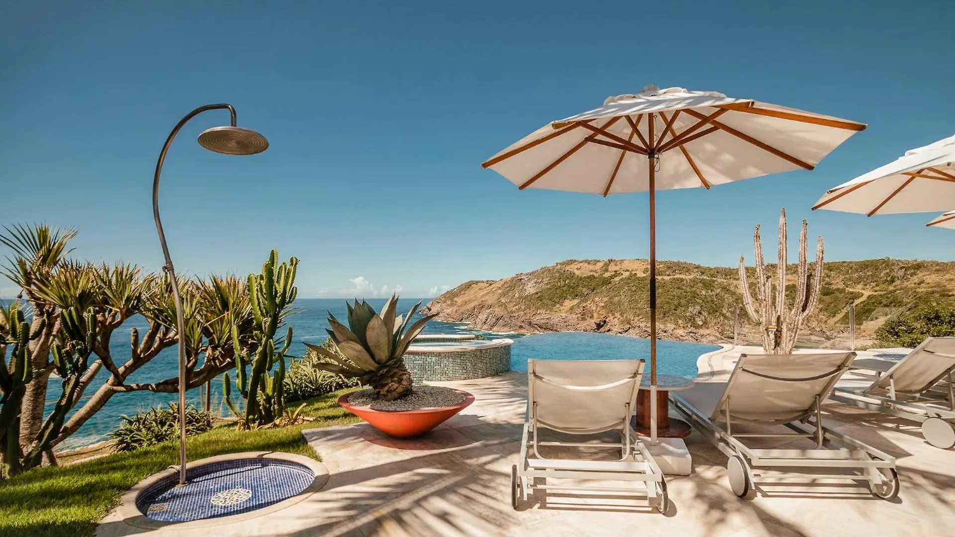 Cliffside Luxury Inn 5*, Armacao dos Buzios